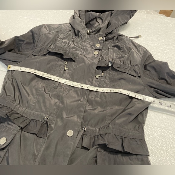 Betsy Johnson women’s hooded coat. Size M - Picture 13 of 15